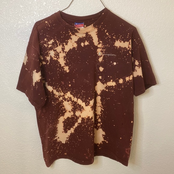 Medium champion maroon bleach, star pattern shirt. - Picture 1 of 4